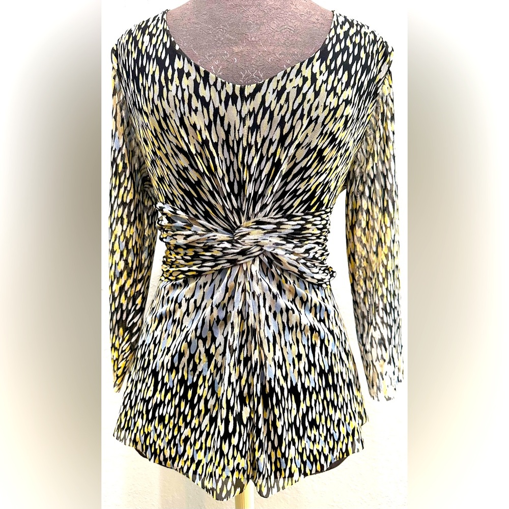 Women’s Long Sleeve V-Neck Twist-Knot Waist Lightweight Mesh Fabric Size XL